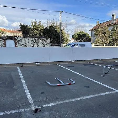 1 Piece, 4 Couchages, Gilles Croix De Vie, Parking - Fr-1-224-816